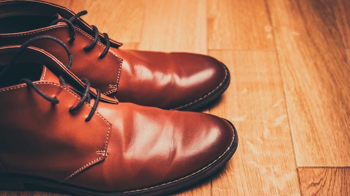 Pair of leather boots, sized on foot length in centimetres